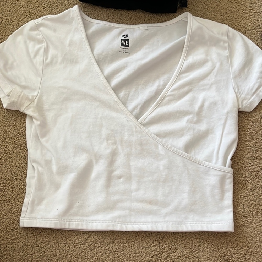 White crop top